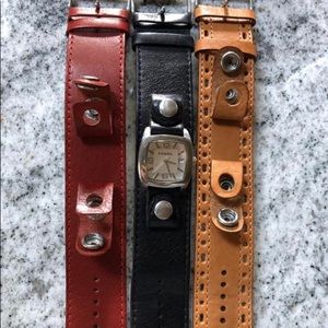 Fossil watch with interchangeable bands